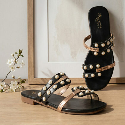 Nacyy Black Toe-Ring Sandals for Women